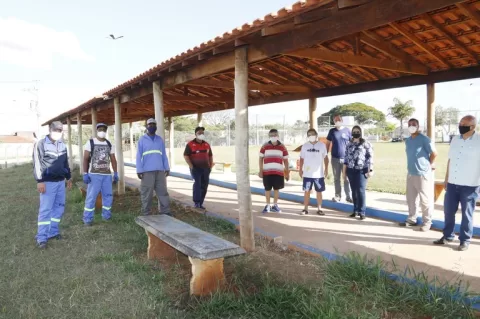 41d87f23-6fd0-422b-97c1-d638f1562d33