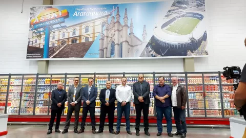 foto01-Edinho-e-Damiano-participam-de-inauguracao-do-Assai-Atacadista-em-Araraquara-26ago22-Celso-Luis-Gallo-2048x1153