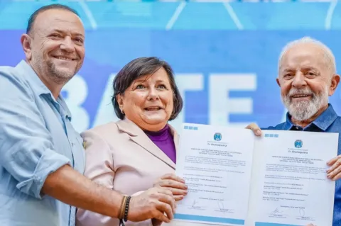 Edinho Silva_Eliana Honain e o presidente Lula em Araraquara